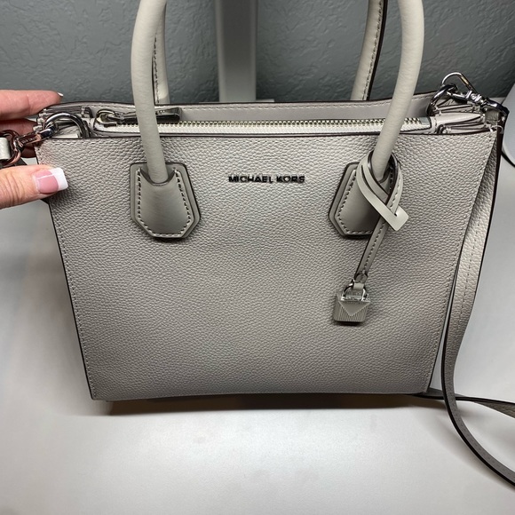 Michael Kors Mercer Medium Pebbled Leather Crossbody Bag - Picture 11 of 11